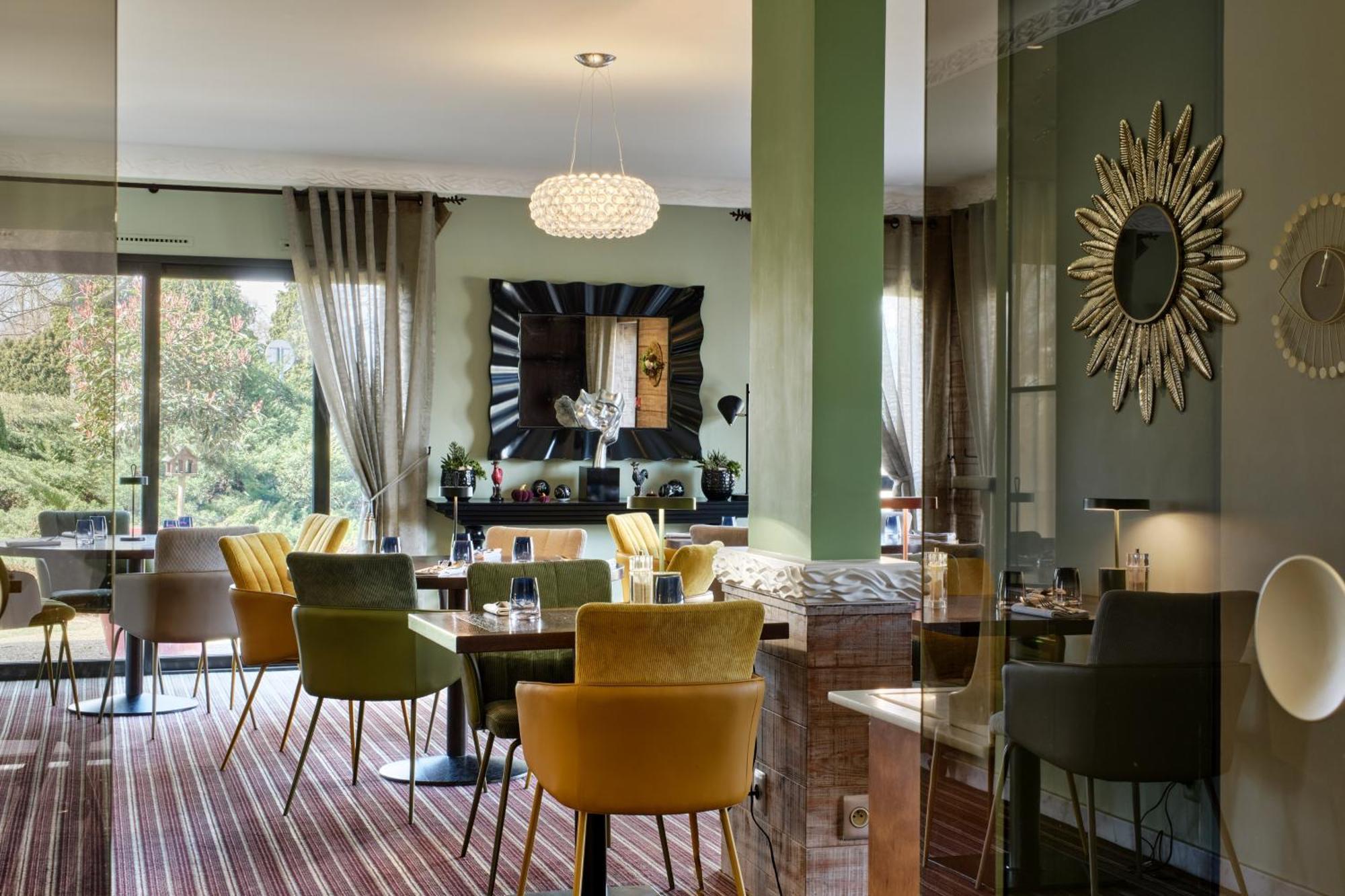 Hotel Restaurant Crystal Erstein Buitenkant foto