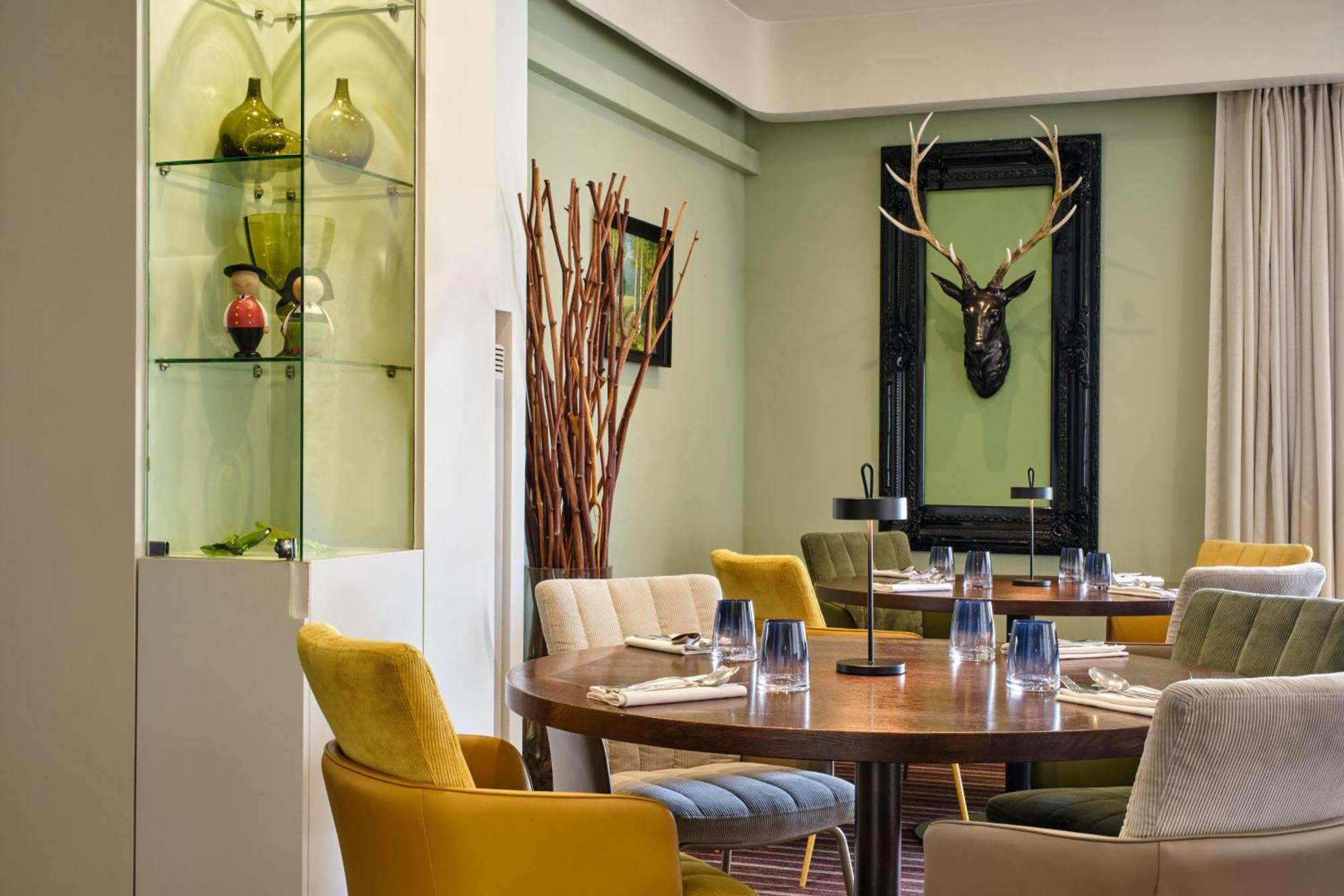 Hotel Restaurant Crystal Erstein Buitenkant foto